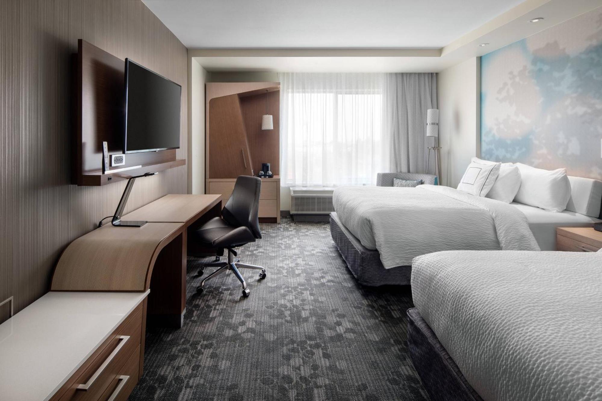 Courtyard By Marriott Pullman Hotell Exteriör bild